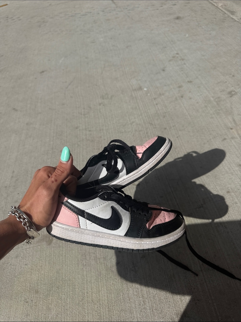 Black, White & Pink Low-Top Women’s Sneakers